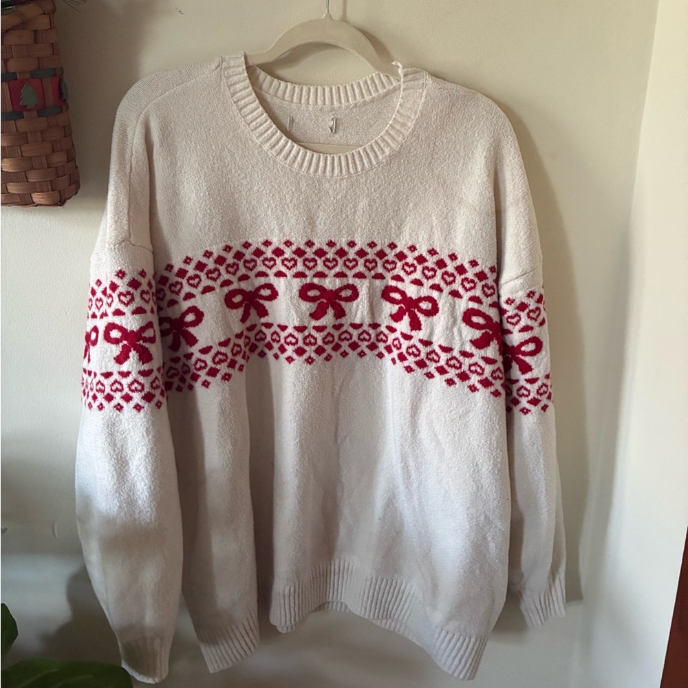 Hollister Cozy White Sweater with Red Bow Pattern